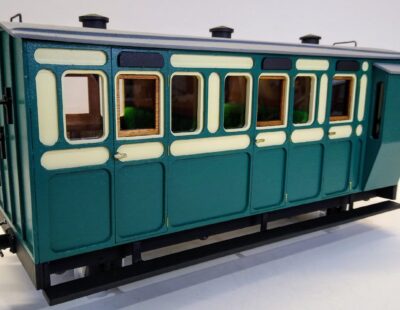 Rolling Stock Classic Freelance Green and Cream Coach guards van
